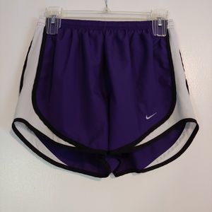 Nike women's dri-fit shorts EUC sz M